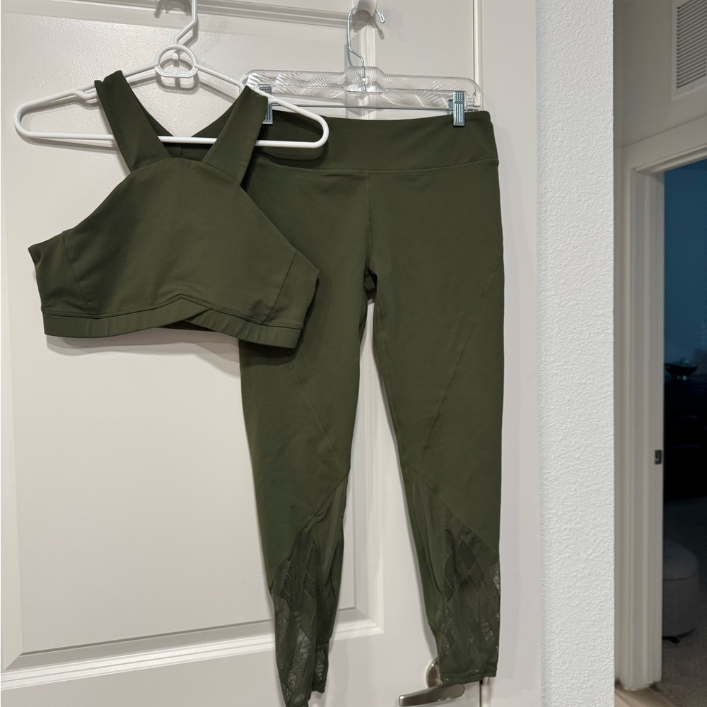 Fabletics legging and bra